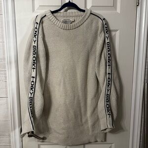 Vintage Tory Burch 100% Marino Wool Cream Crewneck Sweater